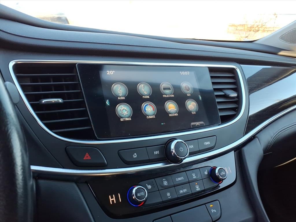 2017 Buick LaCrosse Essence