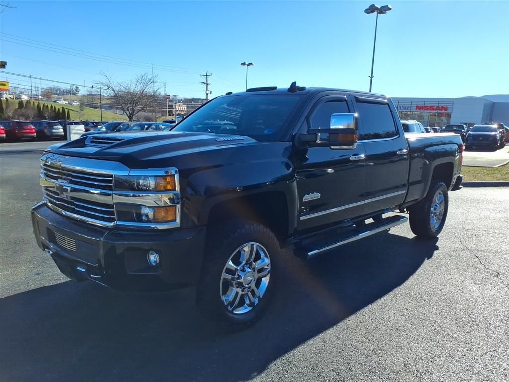 2017 Chevrolet Silverado High Country