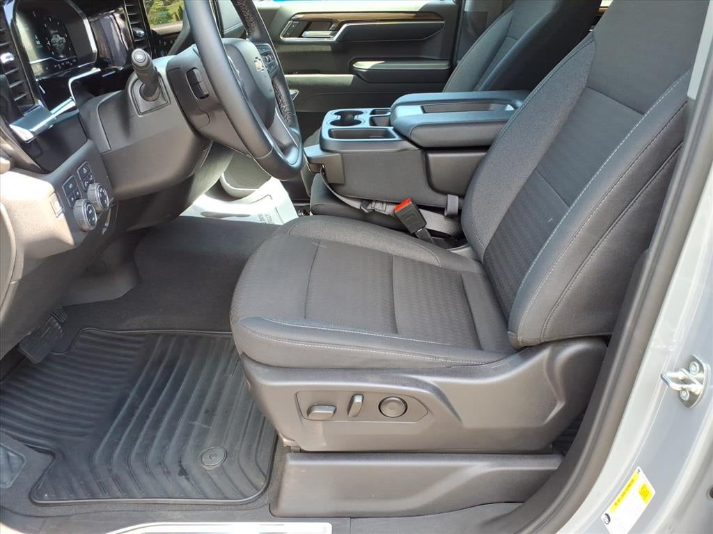 2024 Chevrolet Silverado LT
