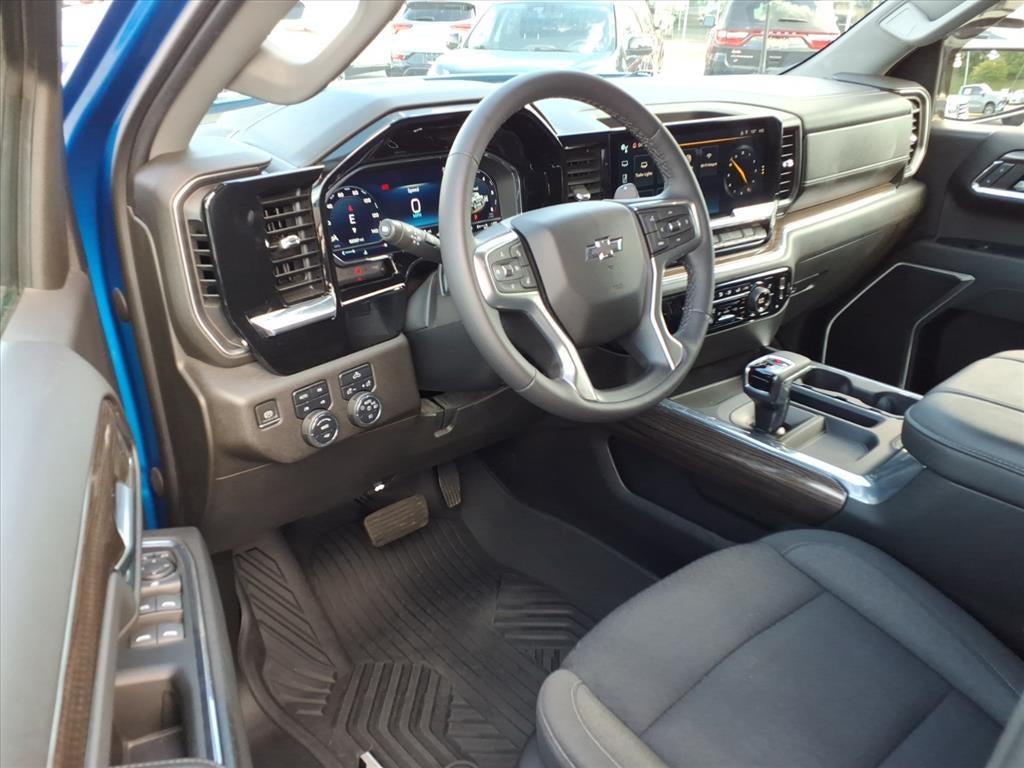 2023 Chevrolet Silverado RST