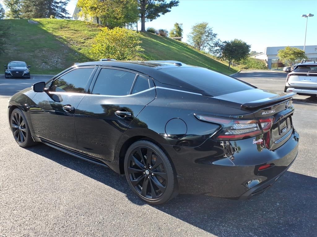 2022 Nissan Maxima SR