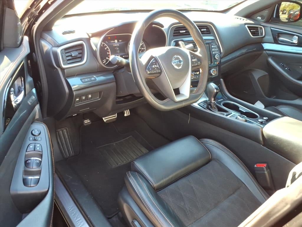 2022 Nissan Maxima SR
