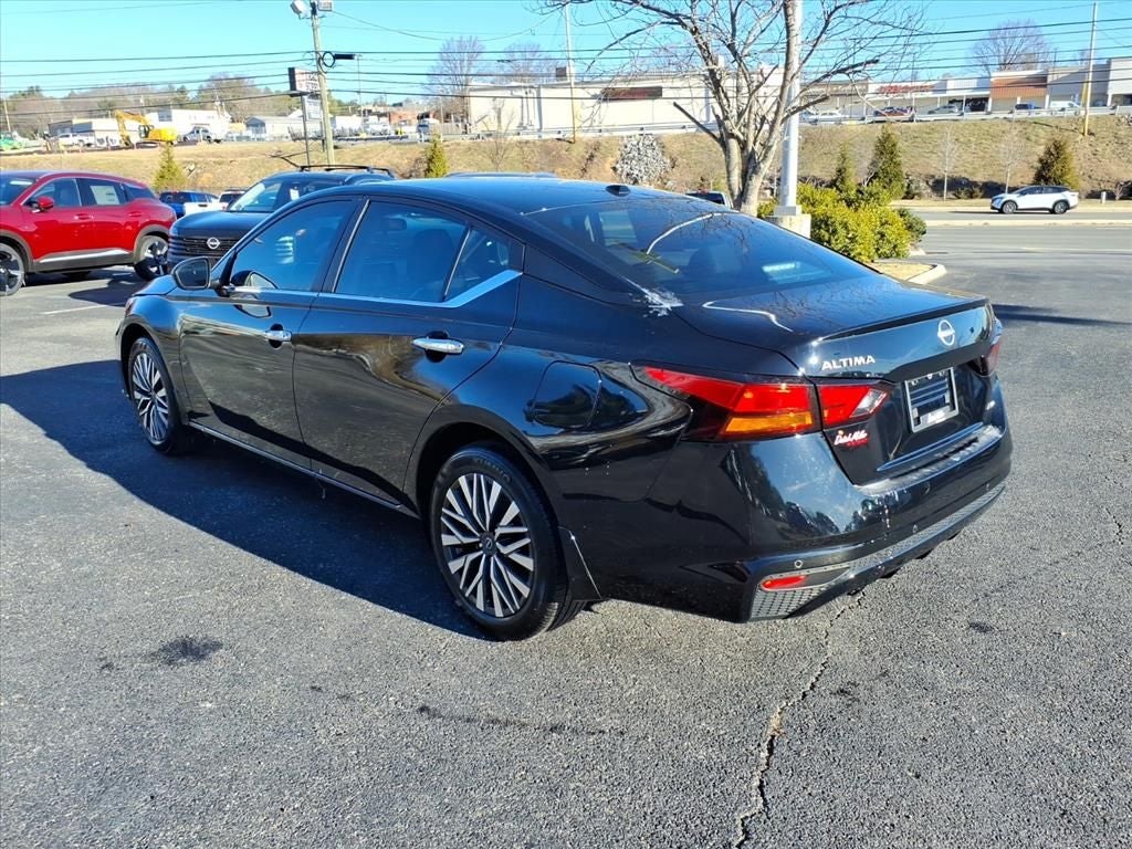 2024 Nissan Altima SV