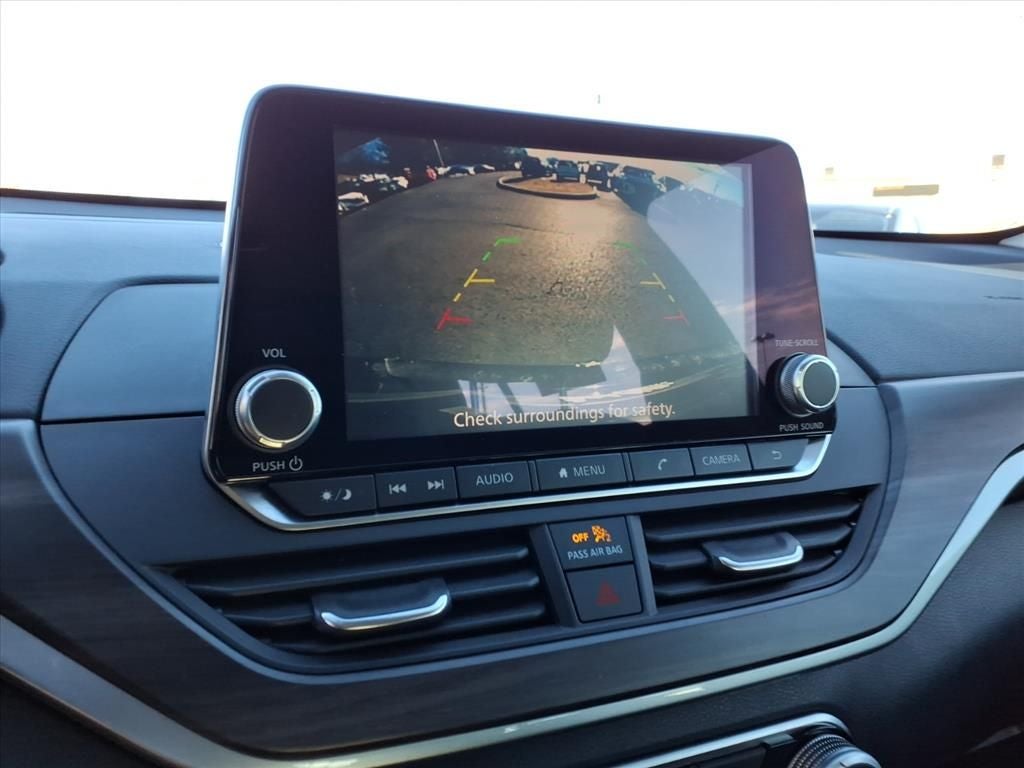 2024 Nissan Altima SV