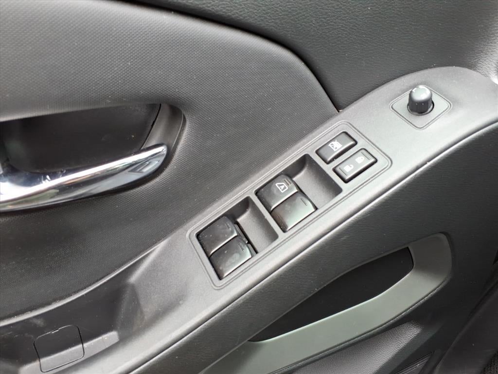 2024 Nissan Frontier Crew Cab SV