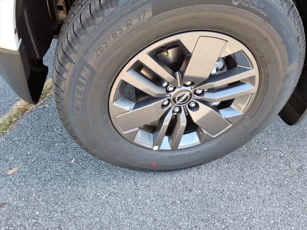 2026 Nissan Frontier Crew Cab SV