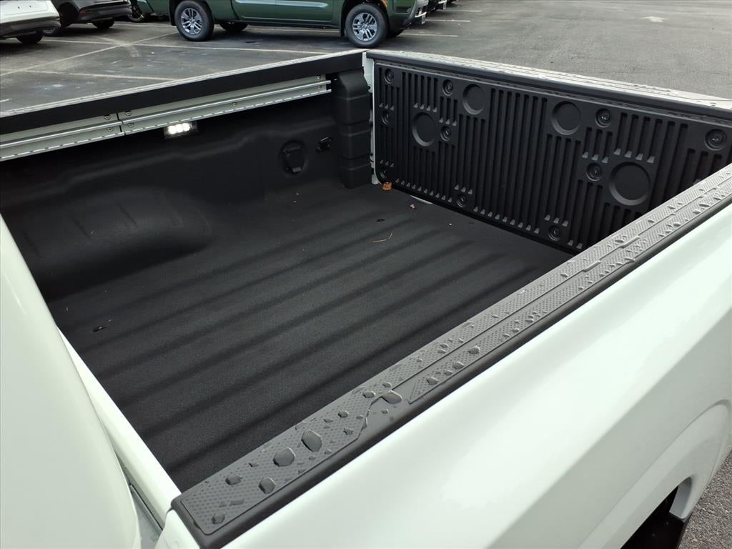 2027 Nissan Frontier Crew Cab SV