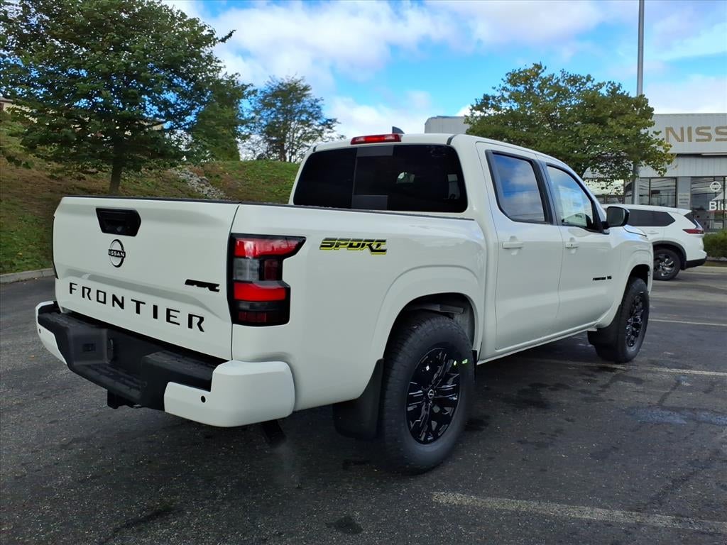 2027 Nissan Frontier Crew Cab SV