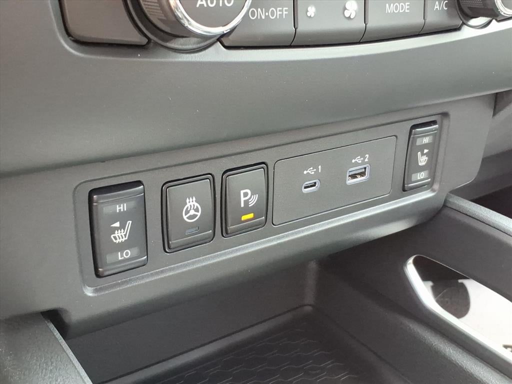 2026 Nissan Frontier Crew Cab SV