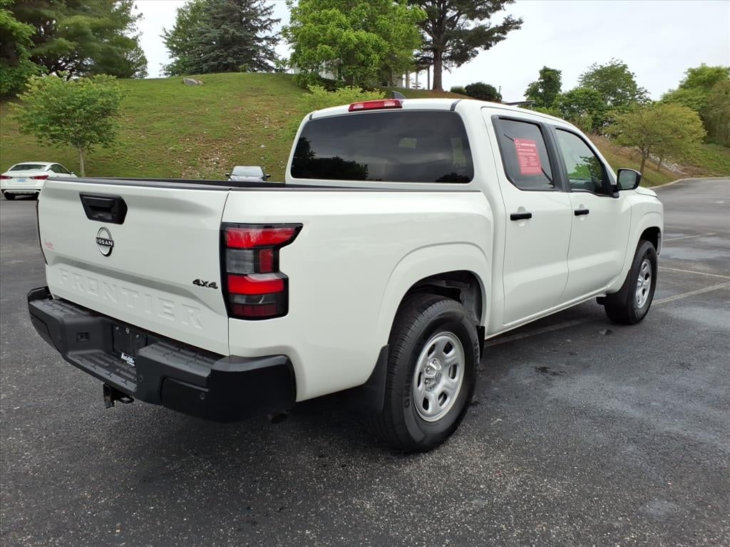 2022 Nissan Frontier Crew Cab S