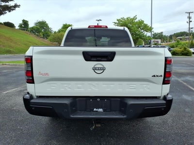 2022 Nissan Frontier Crew Cab S