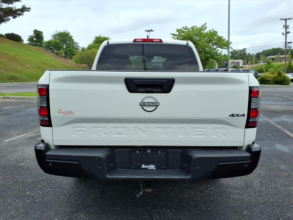 2022 Nissan Frontier Crew Cab S