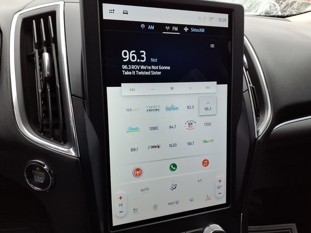 2023 Ford Edge Titanium