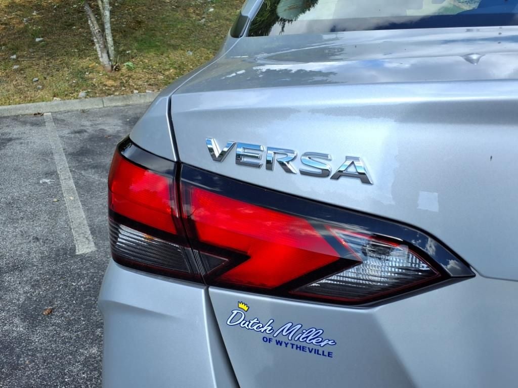 2025 Nissan Versa SV