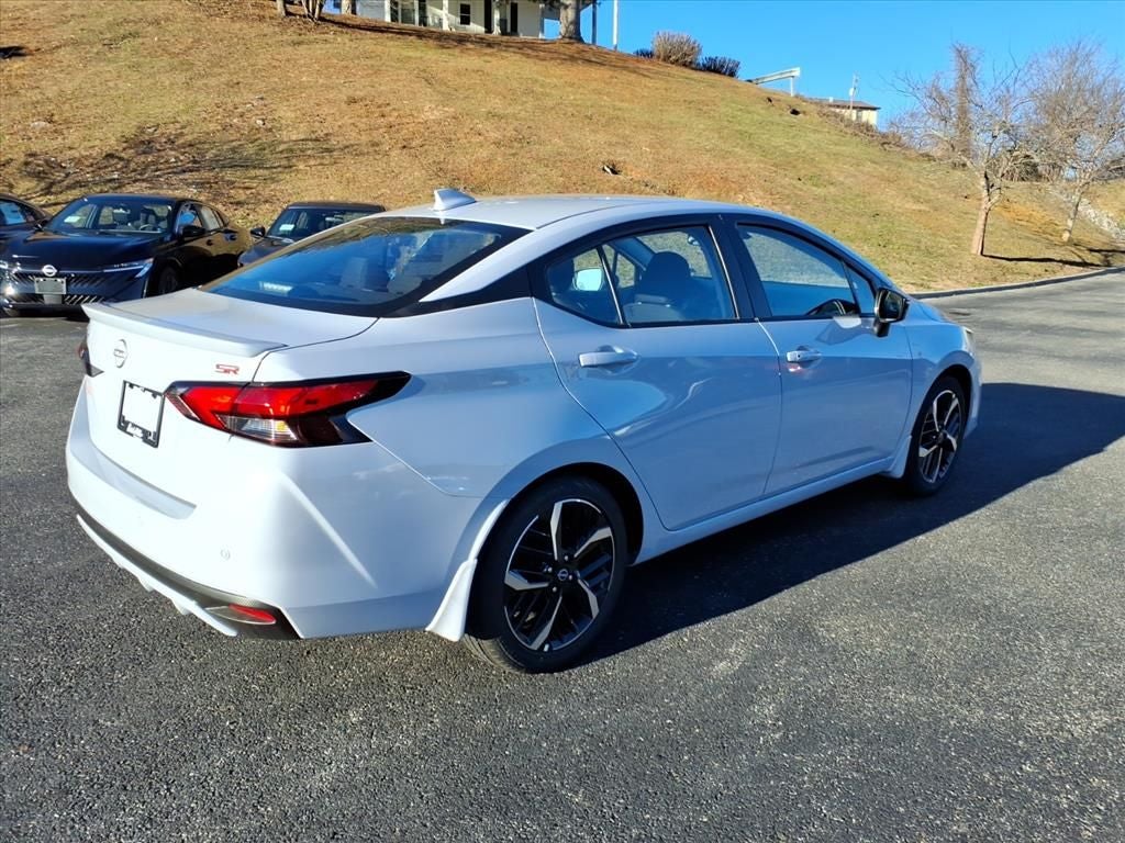 2025 Nissan Versa SR