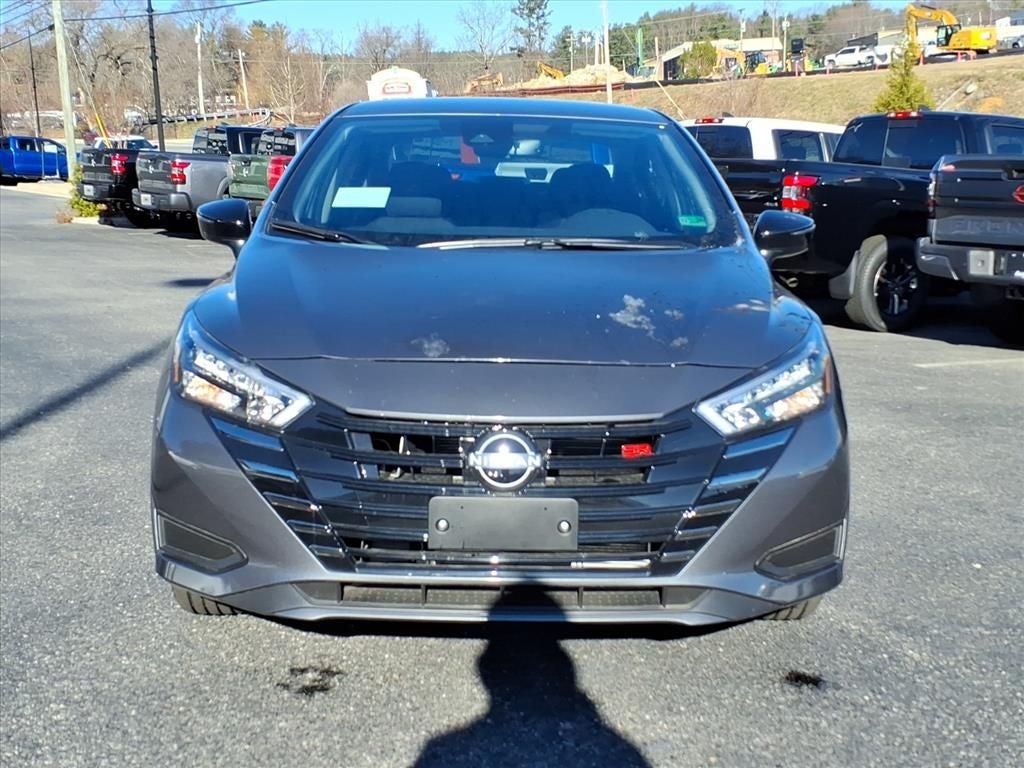 2025 Nissan Versa SR