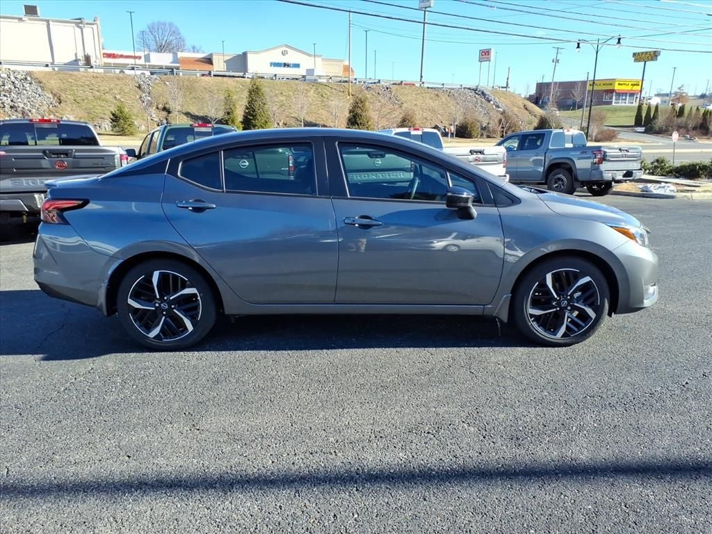 2025 Nissan Versa SR