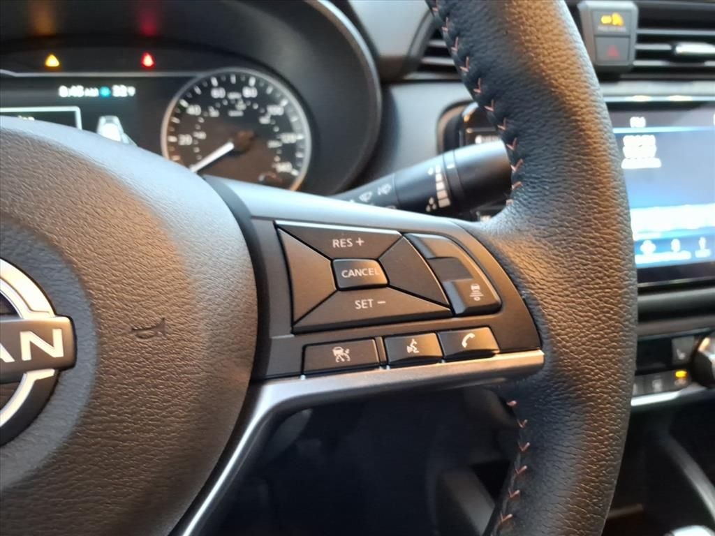 2025 Nissan Versa SR