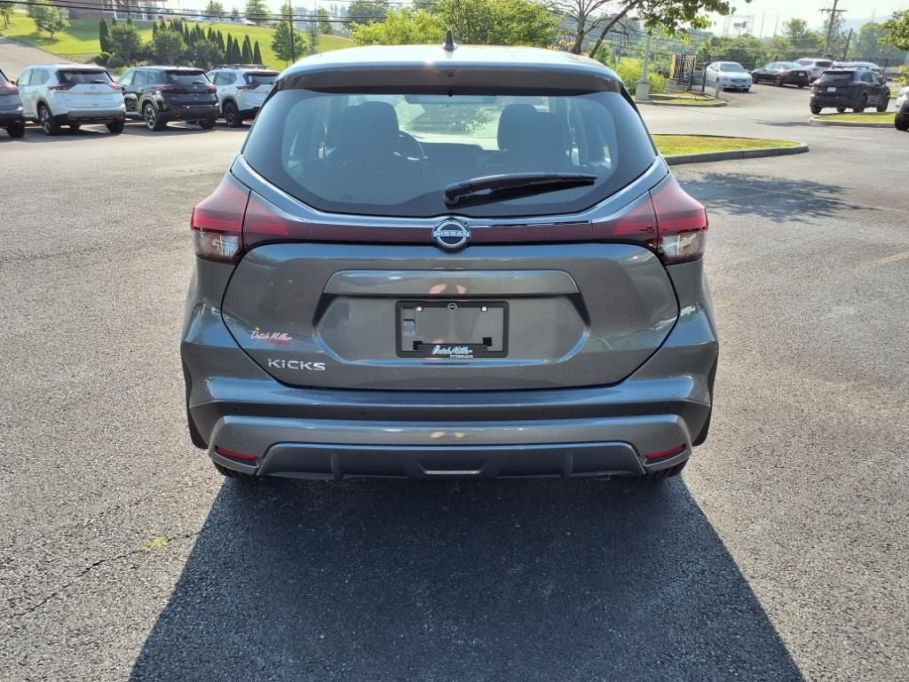 2025 Nissan Kicks Play S