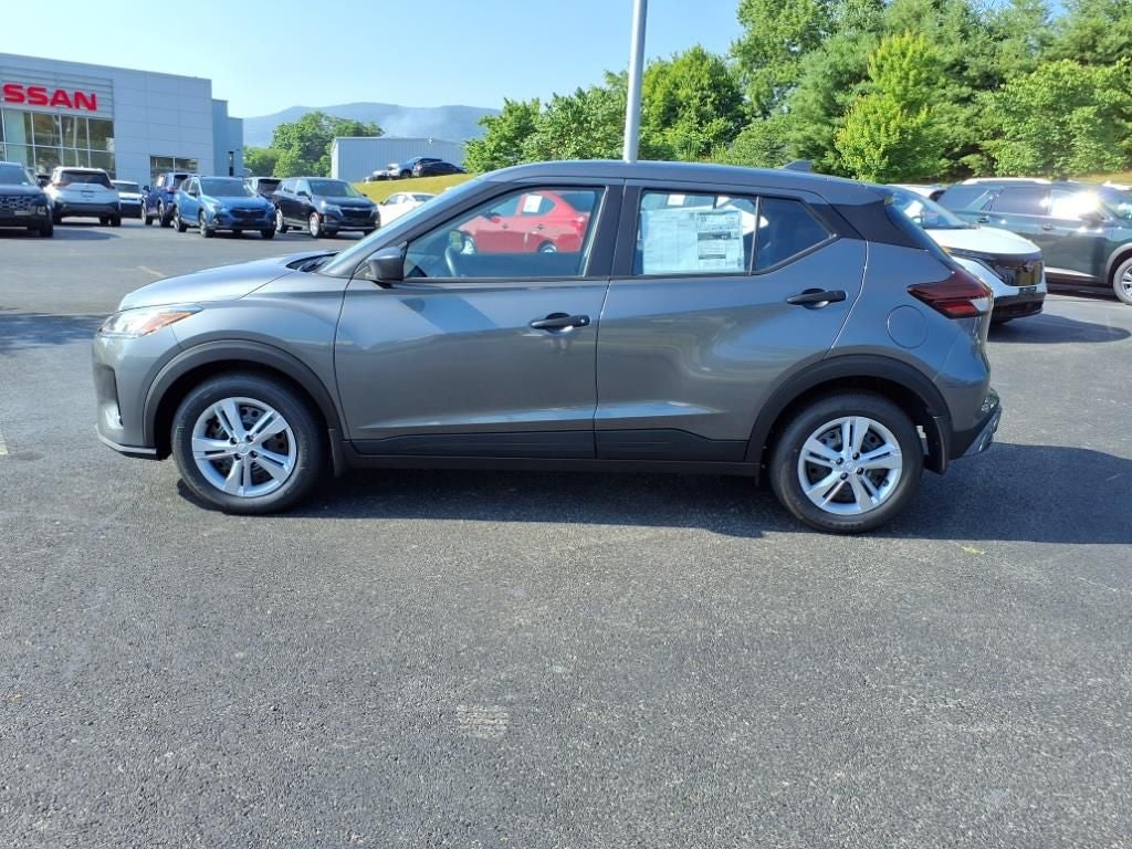 2025 Nissan Kicks Play S