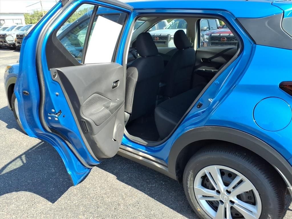 2025 Nissan Kicks Play S