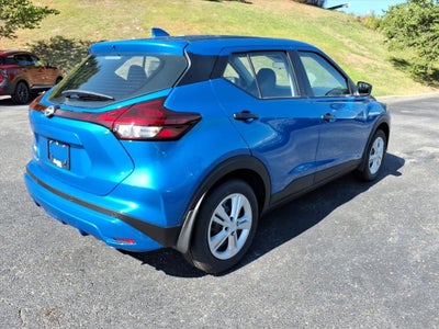 2025 Nissan Kicks Play S