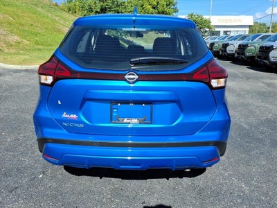 2025 Nissan Kicks Play S