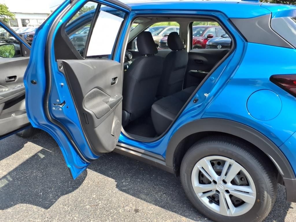 2025 Nissan Kicks Play S