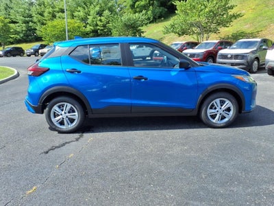 2025 Nissan Kicks Play S