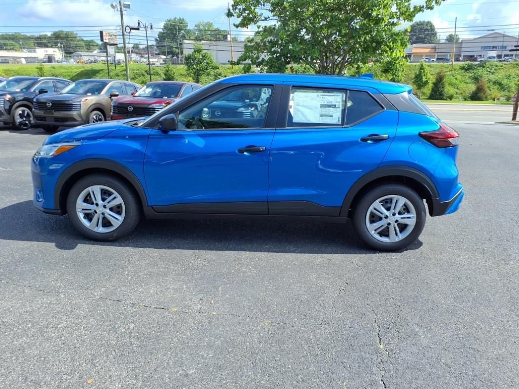 2025 Nissan Kicks Play S