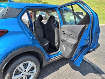 2025 Nissan Kicks Play S