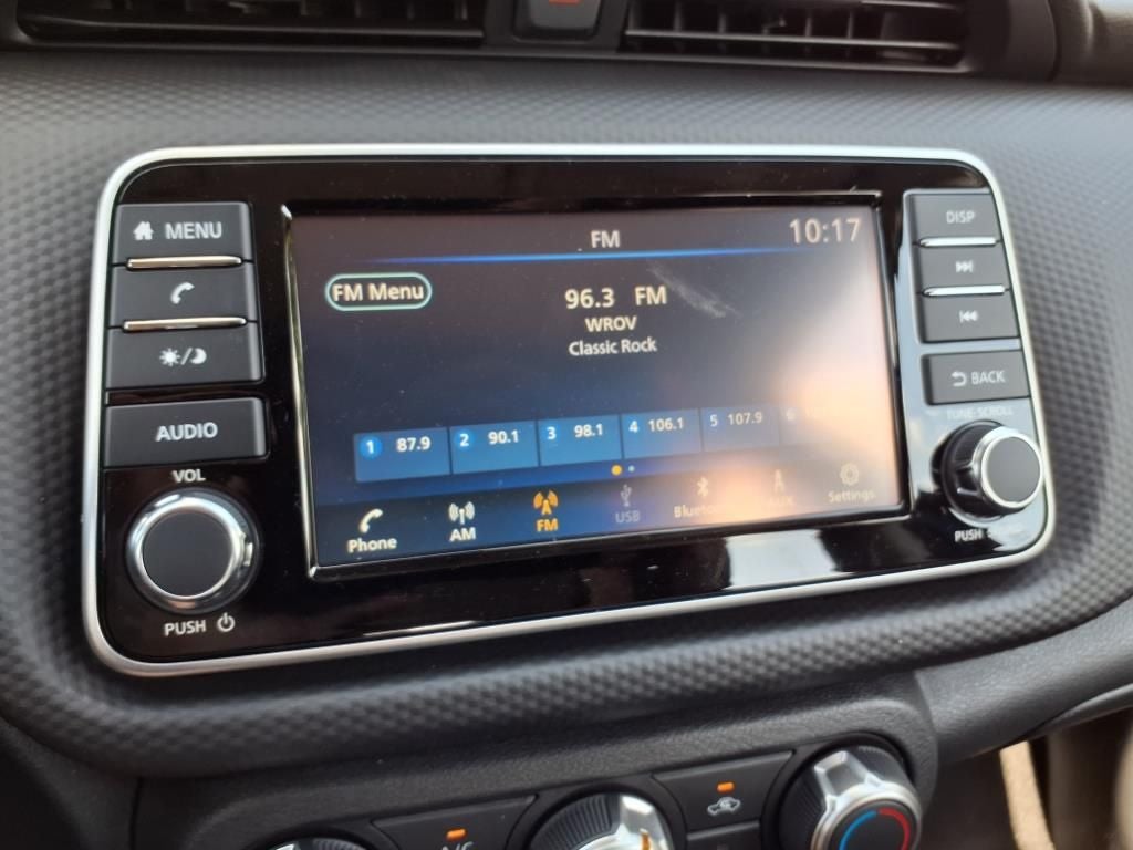 2025 Nissan Kicks Play S