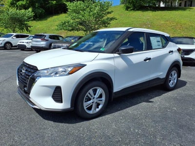 2025 Nissan Kicks Play S
