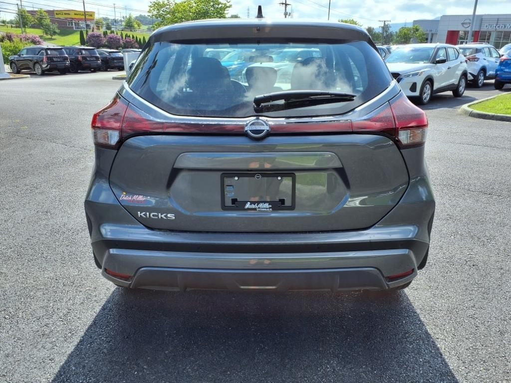 2025 Nissan Kicks Play S