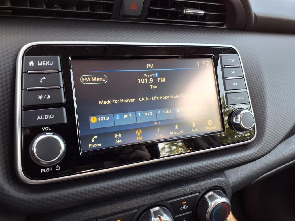 2025 Nissan Kicks Play S