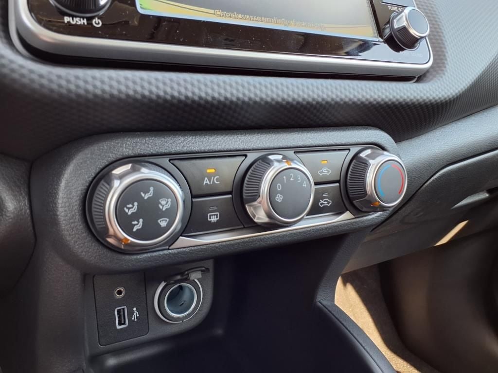 2025 Nissan Kicks Play S