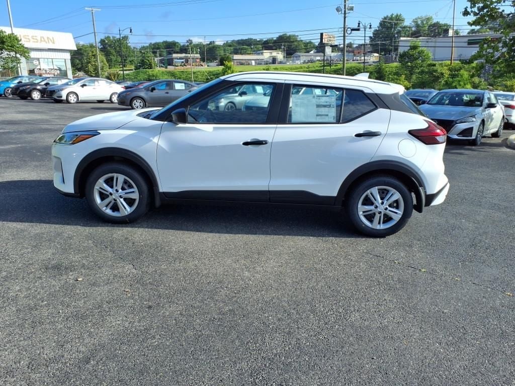 2025 Nissan Kicks Play S