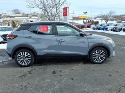 2023 Nissan Kicks SV