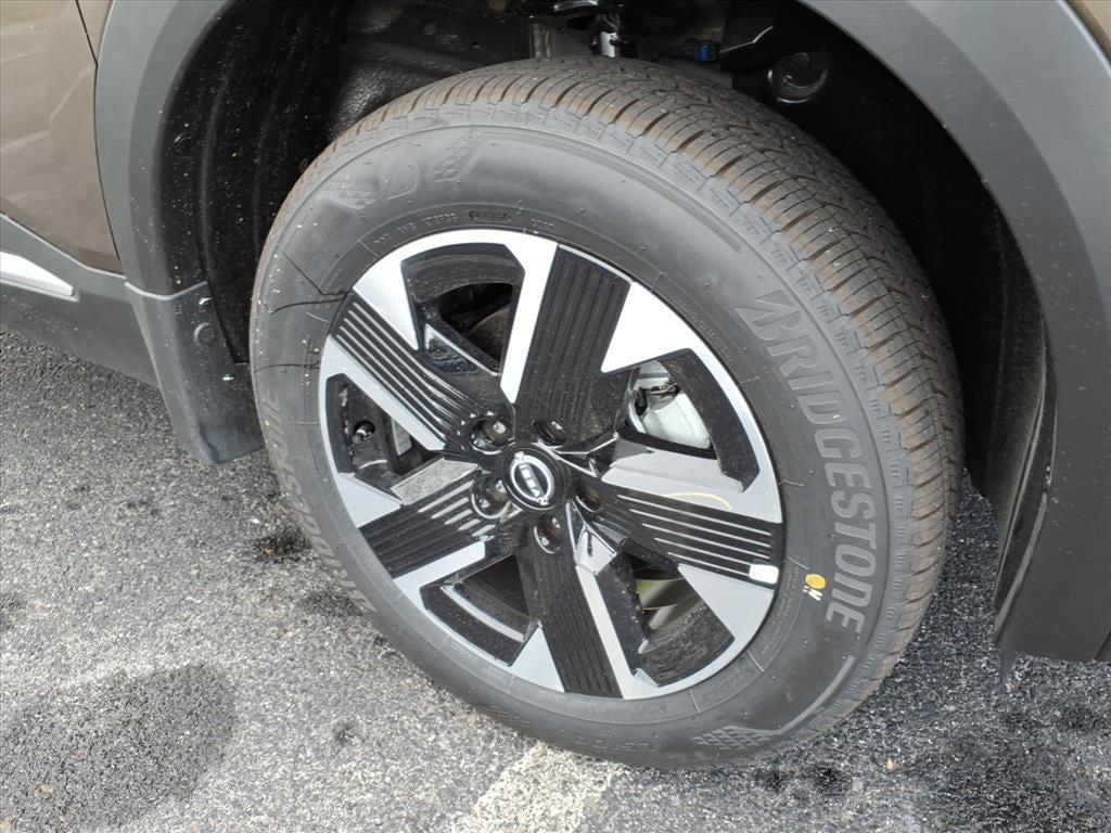 2027 Nissan Kicks SV