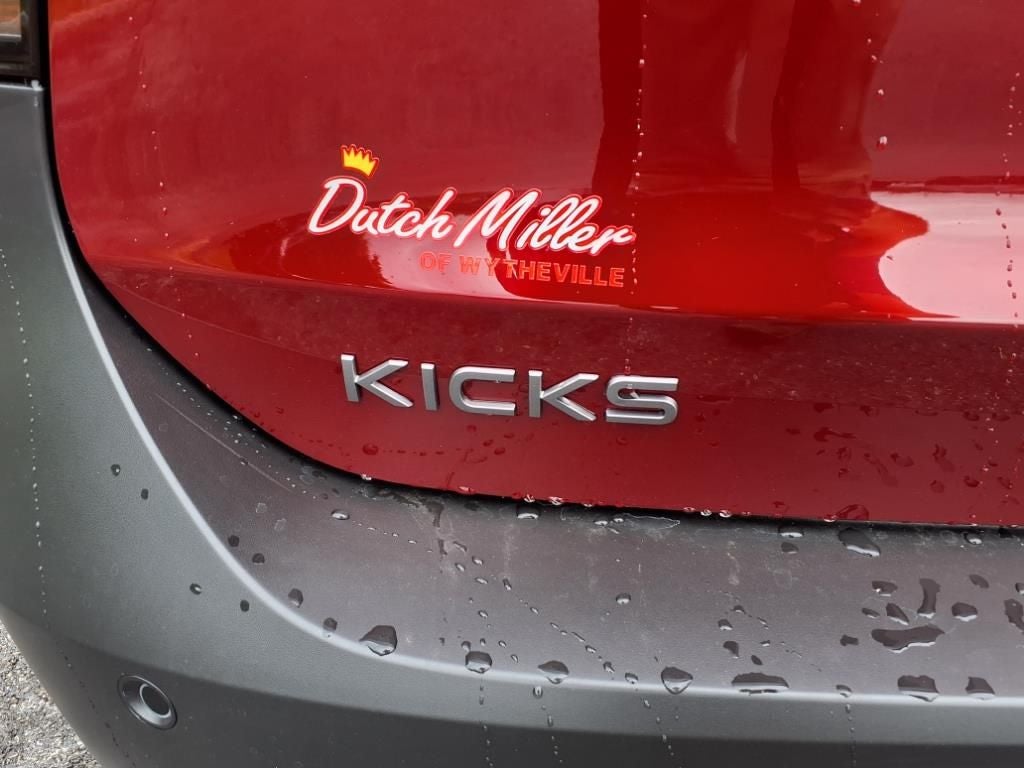 2025 Nissan Kicks SV