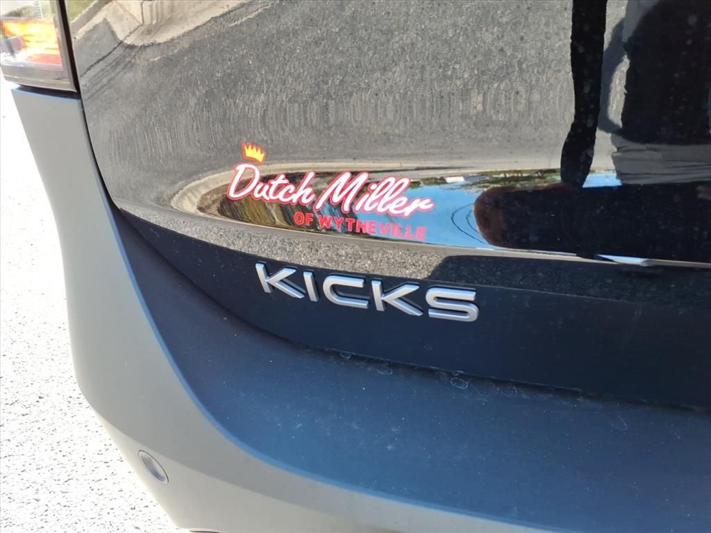 2025 Nissan Kicks SV