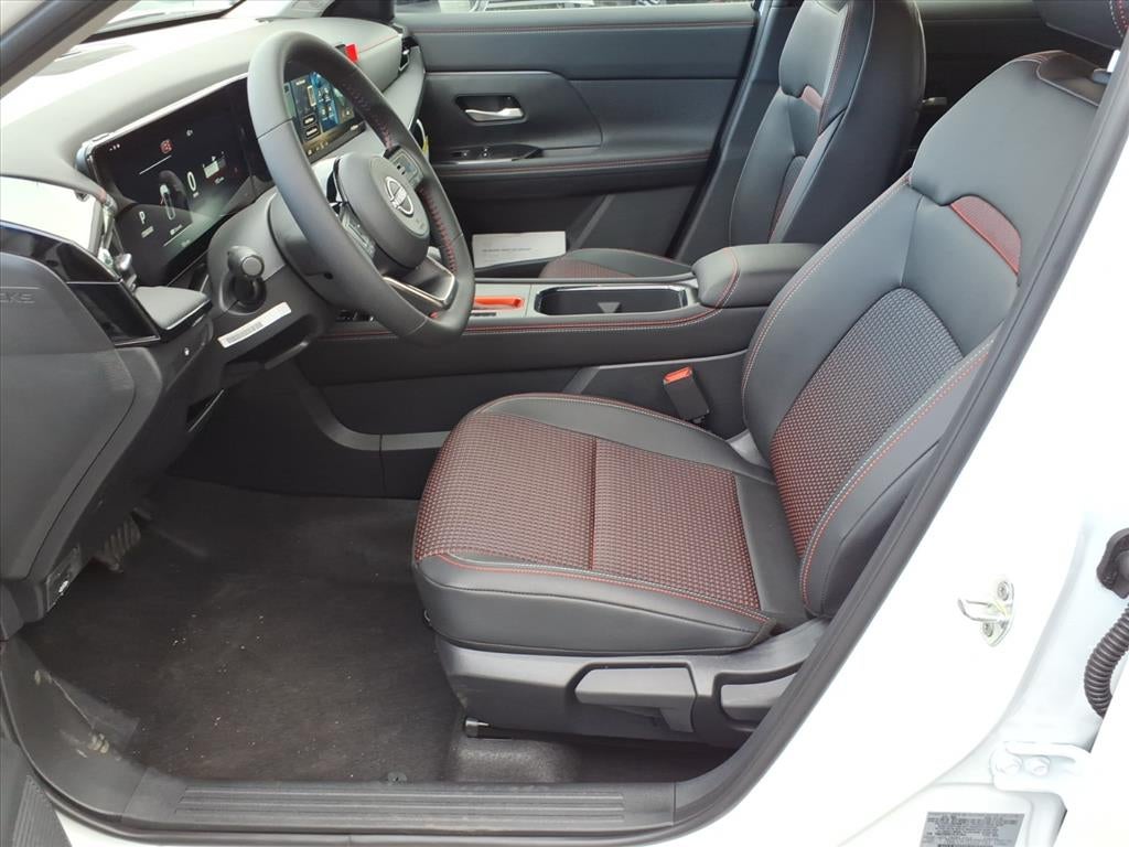 2027 Nissan Kicks SR