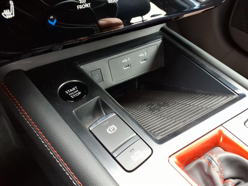 2027 Nissan Kicks SR