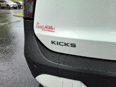 2025 Nissan Kicks SR