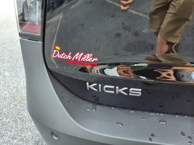 2025 Nissan Kicks SR