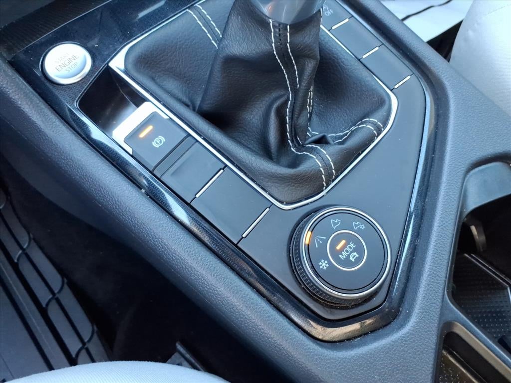 2025 Volkswagen Taos S