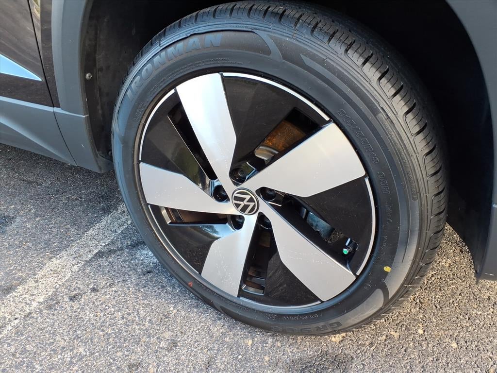 2025 Volkswagen Taos S