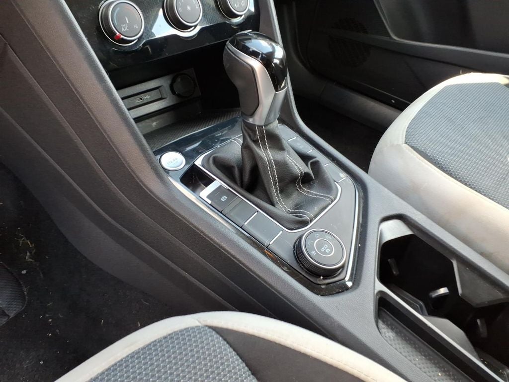 2025 Volkswagen Taos S