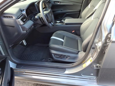 2025 Toyota Camry Hybrid SE