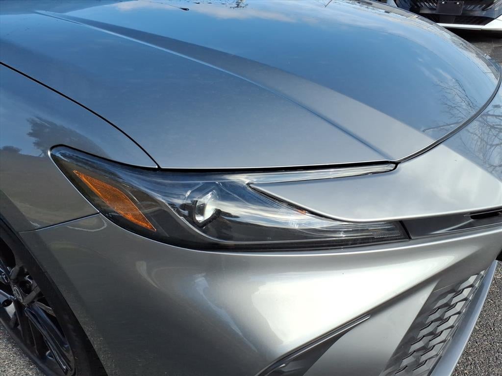 2025 Toyota Camry Hybrid SE